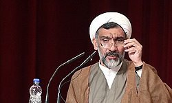 رئیس گروه آریا به من نامه تهدید آمیز نوشت