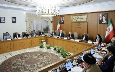 آرمان: دولت دچار بی‌عملی شده و نظاره‌گر است