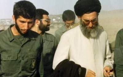 عکس/ سید مجید موسوی در کنار رهبر شهید