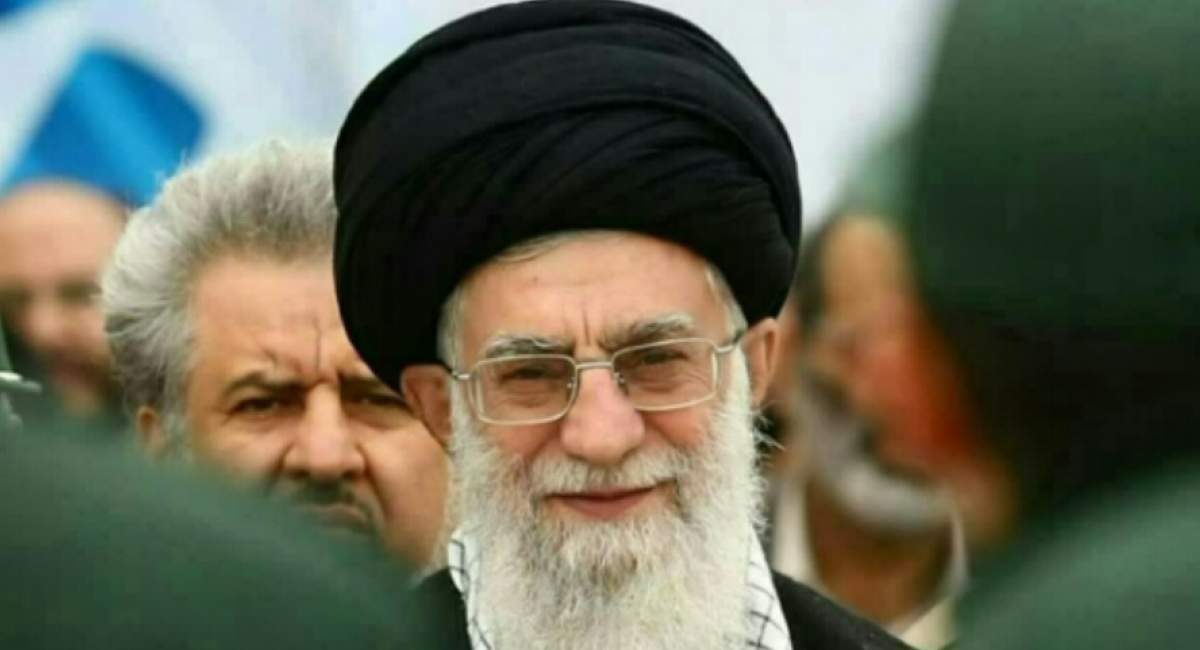 دیدارهای رهبر شهید که با شعر طنز و خنده گره خورد  