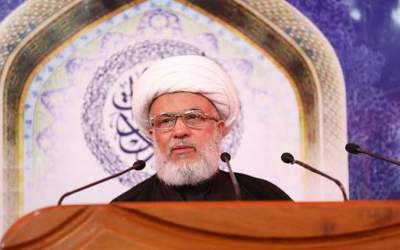 چه کسی در کربلا بر پیکر رهبر شهید انقلاب نماز می‌خواند؟
