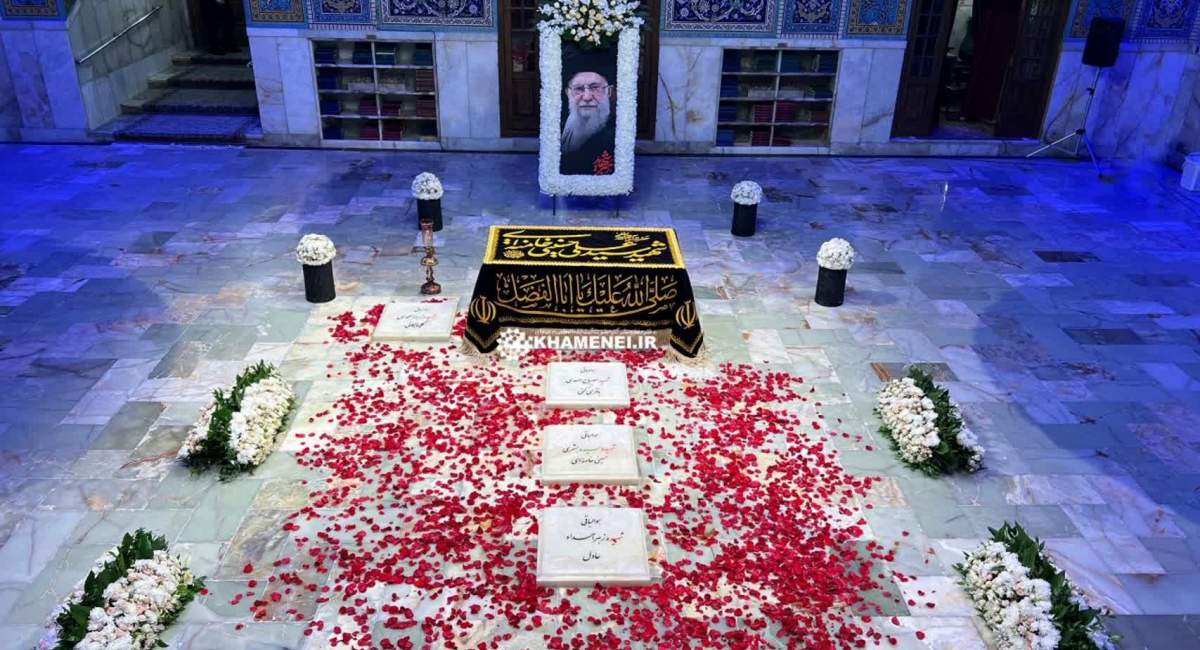 فیلمی از مزار مطهر رهبر شهید انقلاب اسلامی  