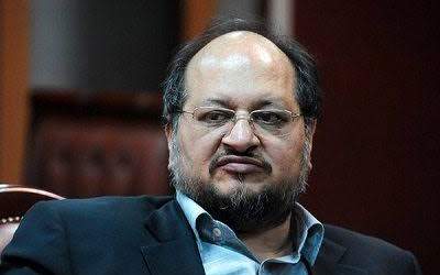 استعفای دسته‌جمعی ۸ تن از مدیران وزارت نفت، در اعتراض به عدم برکناری محمد شریعتمداری!