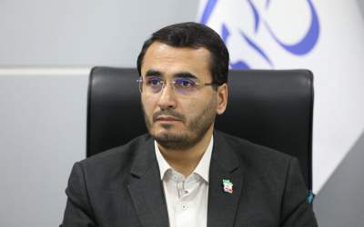 متفکرآزاد: تنگه هرمز از دست ایران خارج نخواهد شد