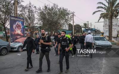 عبور شبانه زائران اربعین حسینی از مرز خسروی  <img src="https://cdn2.jahannews.com/images/picture_icon.png" width="11" height="10" border="0" align="top">