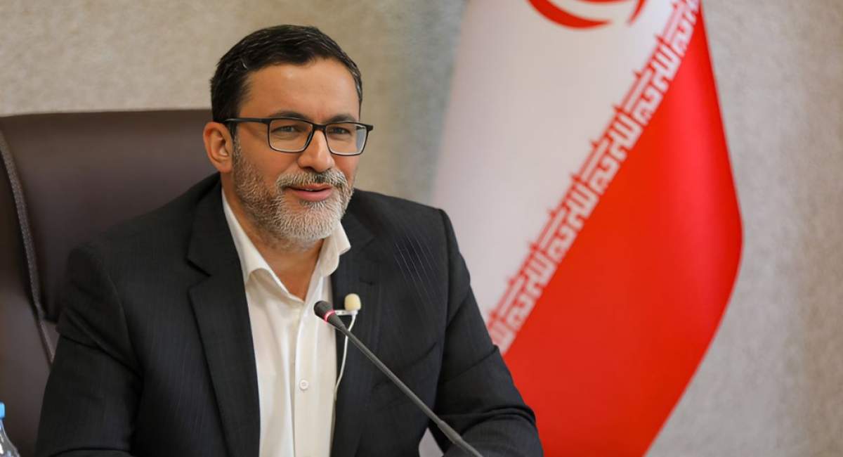 انتقاد طاهری از پزشکیان: چرا مدام پالس ضعف ارسال می‌کنی؟  