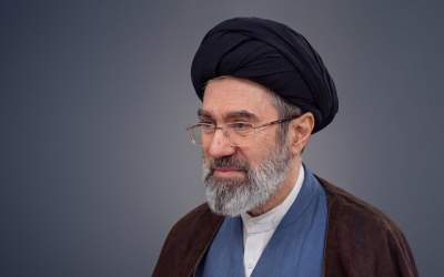 رهبر انقلاب در پیامی به مناسبت هفته وحدت: شرط اول غلبه حق بر باطل اتحاد مسلمین در مقابل کفر جهانی است/ هر کاری که به تفرقه بین مسلمانان بینجامد مقصود دشمن را سامان داده است/ کشورهای حاشیه خلیج‌فارس، دشمن واقعی خود را بشناسید